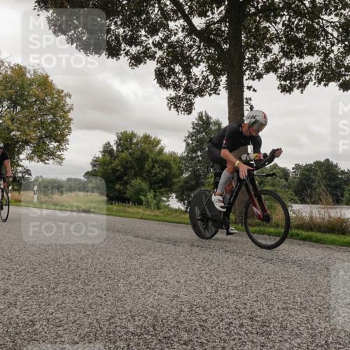 30.08.2026 - Elbe Triathlon Hamburg Michael Burmester http://msf.ph/oto/10046904 30.08.2026 09:33:33 Radfahren 279, 490, 498, 502, 687, 691, 718, 735 meine-sportfotos.de