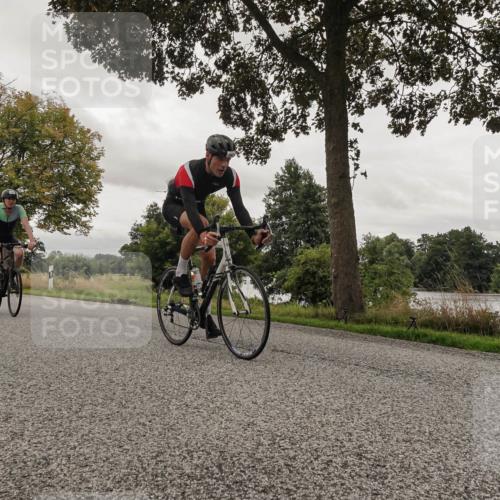 30.08.2026 - Elbe Triathlon Hamburg Michael Burmester http://msf.ph/oto/10047001 30.08.2026 09:33:55 Radfahren 431, 449, 542, 709 meine-sportfotos.de