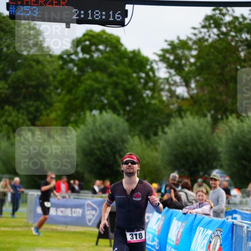 30.08.2026 - Elbe Triathlon Hamburg LAZAROV Photography http://msf.ph/oto/10047014 30.08.2026 10:28:16 Ziel 253, 318 meine-sportfotos.de