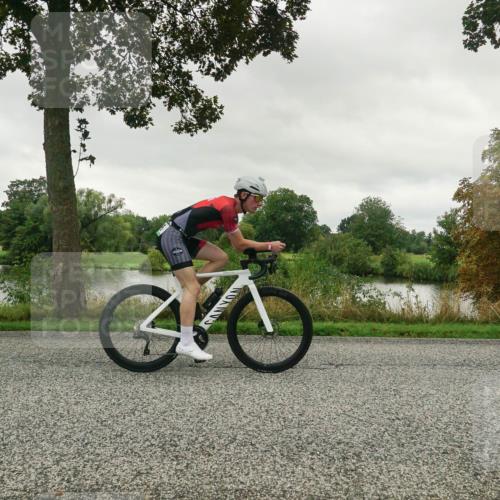 30.08.2026 - Elbe Triathlon Hamburg Michael Burmester http://msf.ph/oto/10047072 30.08.2026 09:27:29 Radfahren 324, 325, 464, 526, 556, 665 meine-sportfotos.de