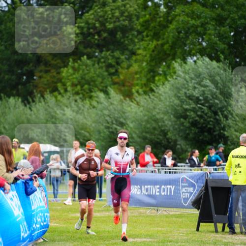 30.08.2026 - Elbe Triathlon Hamburg LAZAROV Photography http://msf.ph/oto/10047242 30.08.2026 10:29:33 Ziel 236, 310 meine-sportfotos.de