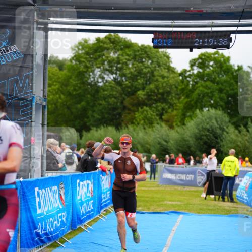 30.08.2026 - Elbe Triathlon Hamburg LAZAROV Photography http://msf.ph/oto/10047307 30.08.2026 10:29:38 Ziel 236, 310, 351 meine-sportfotos.de