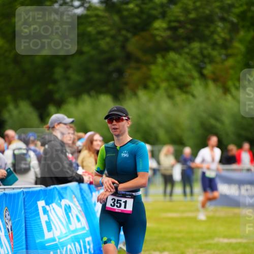 30.08.2026 - Elbe Triathlon Hamburg LAZAROV Photography http://msf.ph/oto/10047352 30.08.2026 10:29:43 Ziel 351 meine-sportfotos.de