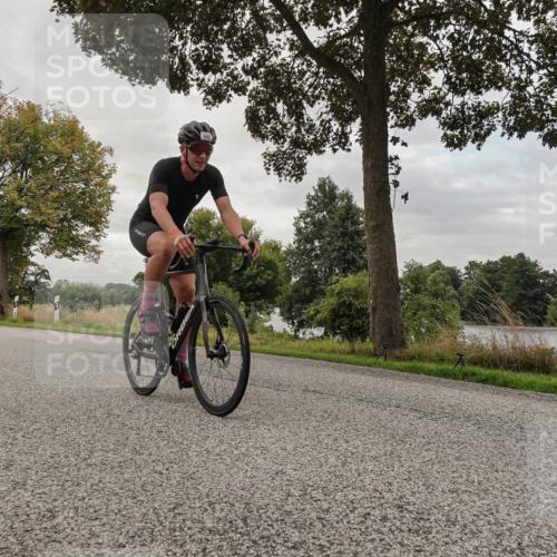 30.08.2026 - Elbe Triathlon Hamburg Michael Burmester http://msf.ph/oto/10047623 30.08.2026 09:37:52 Radfahren 320, 356, 451, 550, 711, 739, 761 meine-sportfotos.de