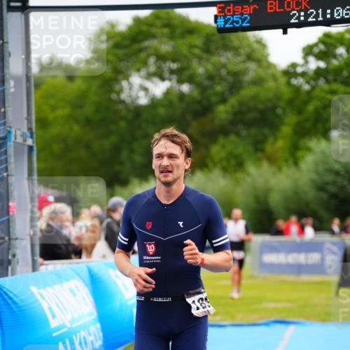 30.08.2026 - Elbe Triathlon Hamburg LAZAROV Photography http://msf.ph/oto/10047690 30.08.2026 10:31:08 Ziel 208, 252, 1895 meine-sportfotos.de