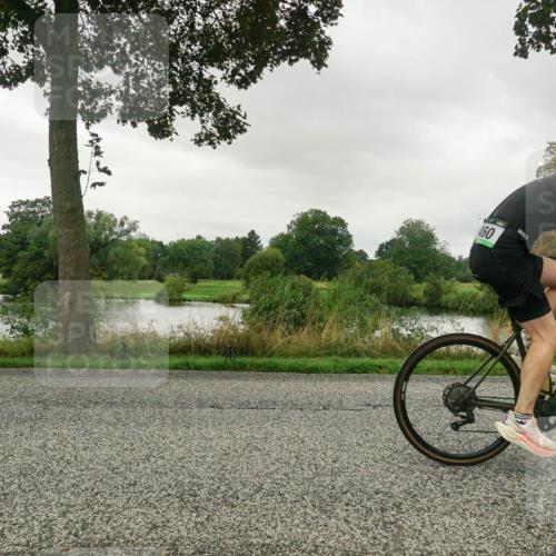30.08.2026 - Elbe Triathlon Hamburg Michael Burmester http://msf.ph/oto/10047695 30.08.2026 09:30:18 Radfahren 321, 460, 484, 489, 640, 779 meine-sportfotos.de