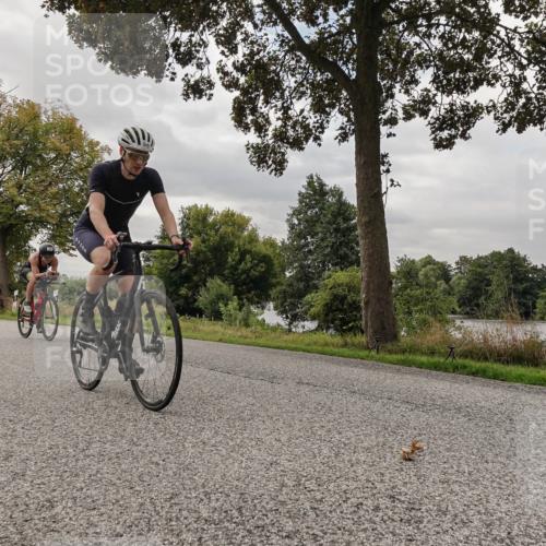 30.08.2026 - Elbe Triathlon Hamburg Michael Burmester http://msf.ph/oto/10047811 30.08.2026 09:39:00 Radfahren 385, 504, 512, 541 meine-sportfotos.de