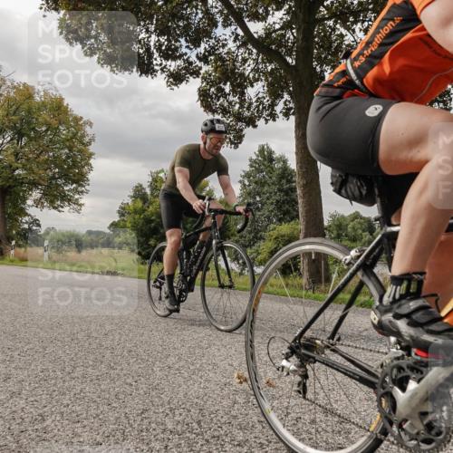 30.08.2026 - Elbe Triathlon Hamburg Michael Burmester http://msf.ph/oto/10047876 30.08.2026 09:39:28 Radfahren 363, 429, 437, 529, 621, 742, 757 meine-sportfotos.de