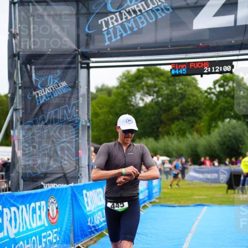 30.08.2026 - Elbe Triathlon Hamburg LAZAROV Photography http://msf.ph/oto/10047918 30.08.2026 10:32:00 Ziel 445 meine-sportfotos.de