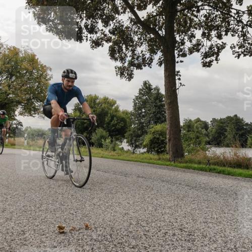 30.08.2026 - Elbe Triathlon Hamburg Michael Burmester http://msf.ph/oto/10048000 30.08.2026 09:40:14 Radfahren 295, 413, 576, 612, 628 meine-sportfotos.de