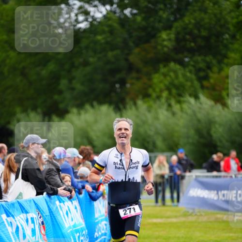 30.08.2026 - Elbe Triathlon Hamburg LAZAROV Photography http://msf.ph/oto/10048038 30.08.2026 10:32:33 Ziel 271 meine-sportfotos.de