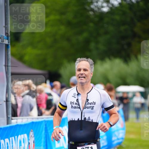 30.08.2026 - Elbe Triathlon Hamburg LAZAROV Photography http://msf.ph/oto/10048082 30.08.2026 10:32:35 Ziel 271 meine-sportfotos.de