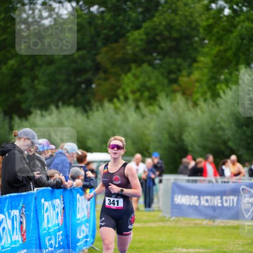 30.08.2026 - Elbe Triathlon Hamburg LAZAROV Photography http://msf.ph/oto/10048309 30.08.2026 10:33:15 Ziel 313, 341 meine-sportfotos.de