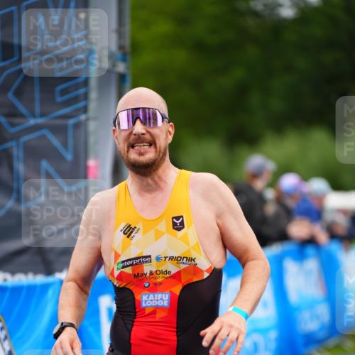 30.08.2026 - Elbe Triathlon Hamburg LAZAROV Photography http://msf.ph/oto/10048448 30.08.2026 10:33:25 Ziel 313, 326, 382 meine-sportfotos.de