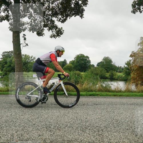 30.08.2026 - Elbe Triathlon Hamburg Michael Burmester http://msf.ph/oto/10048503 30.08.2026 09:33:35 Radfahren 279, 490, 498, 502, 687, 691, 718, 735 meine-sportfotos.de