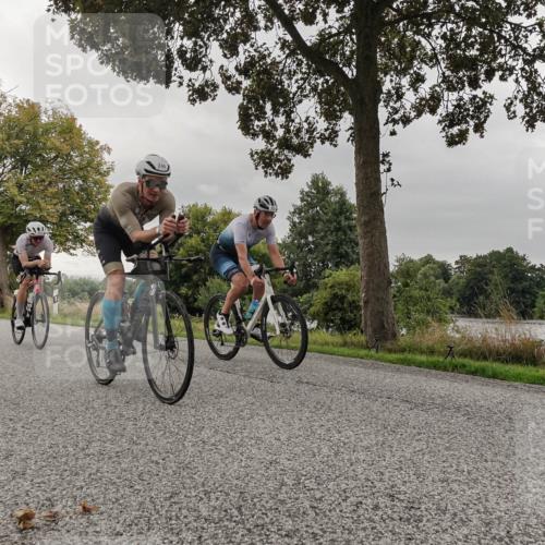 30.08.2026 - Elbe Triathlon Hamburg Michael Burmester http://msf.ph/oto/10048579 30.08.2026 09:44:23 Radfahren 248, 317, 367, 394, 558, 750, 752, 779 meine-sportfotos.de