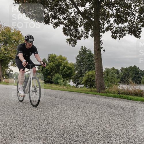 30.08.2026 - Elbe Triathlon Hamburg Michael Burmester http://msf.ph/oto/10048887 30.08.2026 09:46:28 Radfahren 343, 412, 414, 426, 484, 493, 568, 589, 718, 725, 782 meine-sportfotos.de