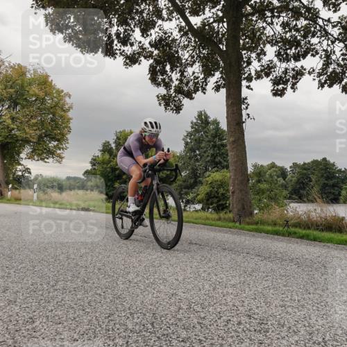 30.08.2026 - Elbe Triathlon Hamburg Michael Burmester http://msf.ph/oto/10048986 30.08.2026 09:46:57 Radfahren 572, 672, 824, 870 meine-sportfotos.de
