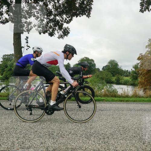 30.08.2026 - Elbe Triathlon Hamburg Michael Burmester http://msf.ph/oto/10048991 30.08.2026 09:35:58 Radfahren 259, 322, 381, 425, 575, 584, 602, 681, 710 meine-sportfotos.de