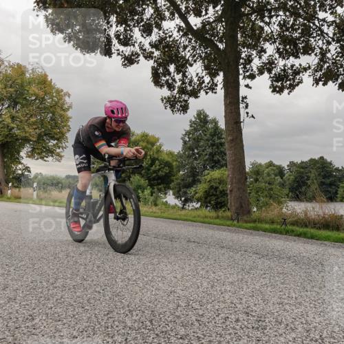 30.08.2026 - Elbe Triathlon Hamburg Michael Burmester http://msf.ph/oto/10049016 30.08.2026 09:47:22 Radfahren 266, 267, 319, 520, 566 meine-sportfotos.de