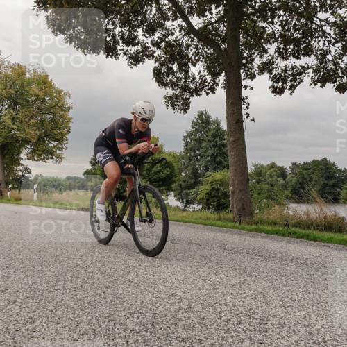 30.08.2026 - Elbe Triathlon Hamburg Michael Burmester http://msf.ph/oto/10049062 30.08.2026 09:47:45 Radfahren 305, 336, 388, 432, 502, 553, 666 meine-sportfotos.de