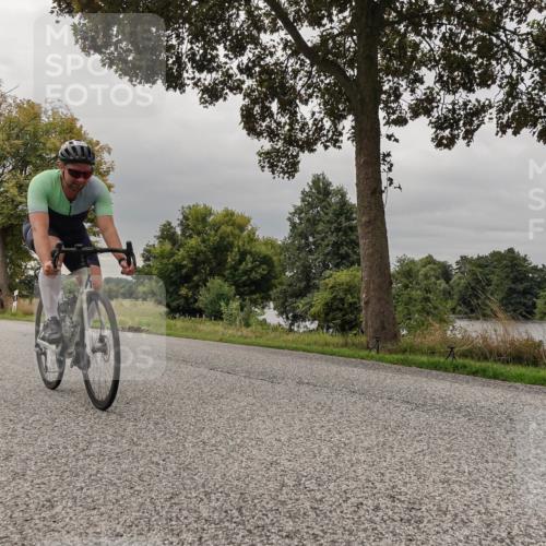 30.08.2026 - Elbe Triathlon Hamburg Michael Burmester http://msf.ph/oto/10049068 30.08.2026 09:47:46 Radfahren 305, 336, 432, 502, 553, 666 meine-sportfotos.de