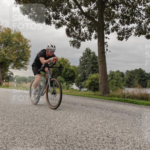 30.08.2026 - Elbe Triathlon Hamburg Michael Burmester http://msf.ph/oto/10049098 30.08.2026 09:48:00 Radfahren 521, 533, 703, 793, 817, 1894 meine-sportfotos.de