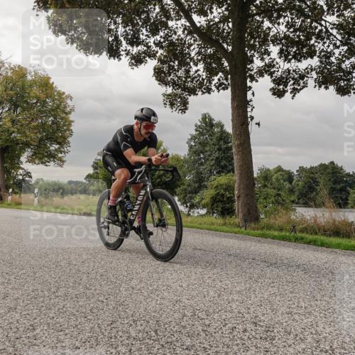 30.08.2026 - Elbe Triathlon Hamburg Michael Burmester http://msf.ph/oto/10049234 30.08.2026 09:48:56 Radfahren 496, 588, 790, 1895 meine-sportfotos.de