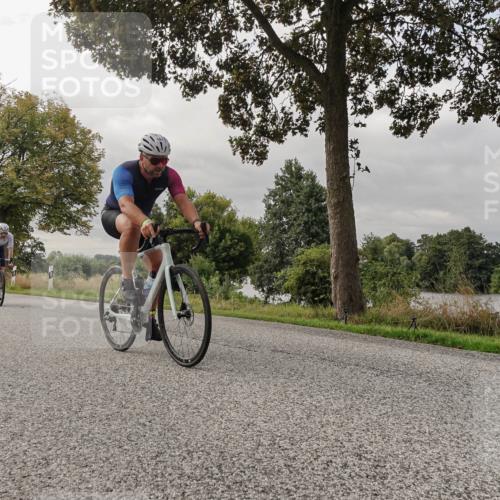 30.08.2026 - Elbe Triathlon Hamburg Michael Burmester http://msf.ph/oto/10049363 30.08.2026 09:49:56 Radfahren 282, 346, 458, 483, 498, 542, 794, 854 meine-sportfotos.de