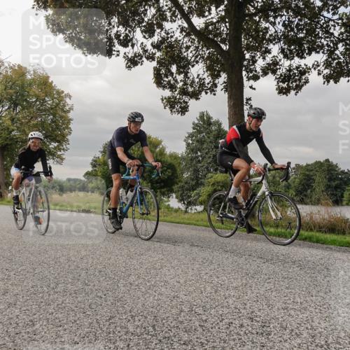 30.08.2026 - Elbe Triathlon Hamburg Michael Burmester http://msf.ph/oto/10049372 30.08.2026 09:49:58 Radfahren 282, 346, 458, 483, 542, 715, 794, 854 meine-sportfotos.de