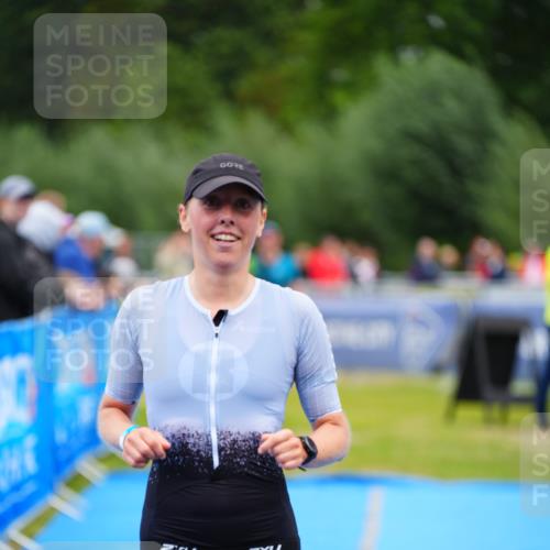 30.08.2026 - Elbe Triathlon Hamburg LAZAROV Photography http://msf.ph/oto/10049507 30.08.2026 10:36:03 Ziel 202, 366 meine-sportfotos.de