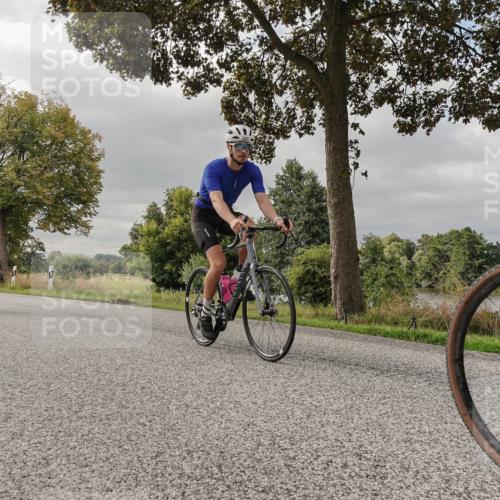 30.08.2026 - Elbe Triathlon Hamburg Michael Burmester http://msf.ph/oto/10049534 30.08.2026 09:51:43 Radfahren 554, 602, 609, 683, 763, 840, 865, 905 meine-sportfotos.de