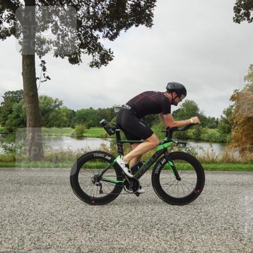 30.08.2026 - Elbe Triathlon Hamburg Michael Burmester http://msf.ph/oto/10049547 30.08.2026 09:38:42 Radfahren 262, 289, 663, 668 meine-sportfotos.de