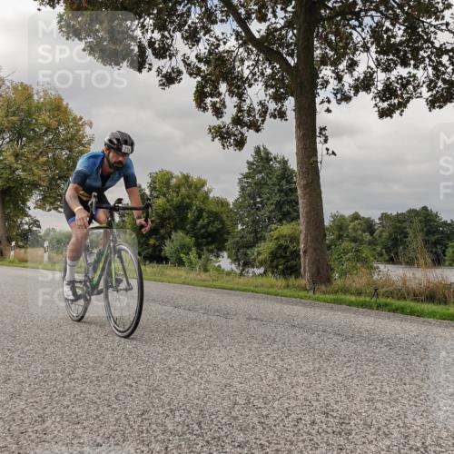 30.08.2026 - Elbe Triathlon Hamburg Michael Burmester http://msf.ph/oto/10049628 30.08.2026 09:52:30 Radfahren 389, 439, 500, 668, 714, 732, 761, 811, 849, 889, 903, 914 meine-sportfotos.de
