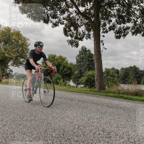 30.08.2026 - Elbe Triathlon Hamburg Michael Burmester http://msf.ph/oto/10049912 30.08.2026 09:55:51 Radfahren 352, 397, 410, 437, 576, 820, 843, 872 meine-sportfotos.de