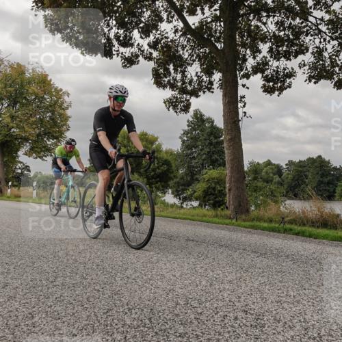 30.08.2026 - Elbe Triathlon Hamburg Michael Burmester http://msf.ph/oto/10049960 30.08.2026 09:56:17 Radfahren 451, 544, 626, 657, 797, 983 meine-sportfotos.de