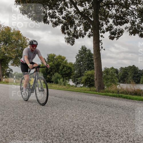 30.08.2026 - Elbe Triathlon Hamburg Michael Burmester http://msf.ph/oto/10049981 30.08.2026 09:56:31 Radfahren 363, 421, 731, 853, 926 meine-sportfotos.de