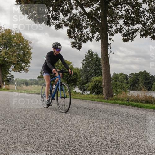 30.08.2026 - Elbe Triathlon Hamburg Michael Burmester http://msf.ph/oto/10049990 30.08.2026 09:56:38 Radfahren 643, 803, 853 meine-sportfotos.de