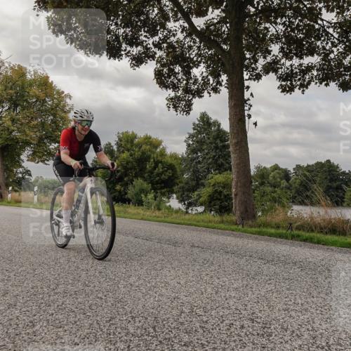 30.08.2026 - Elbe Triathlon Hamburg Michael Burmester http://msf.ph/oto/10050007 30.08.2026 09:56:50 Radfahren 543, 646, 771, 901, 912, 957, 962 meine-sportfotos.de