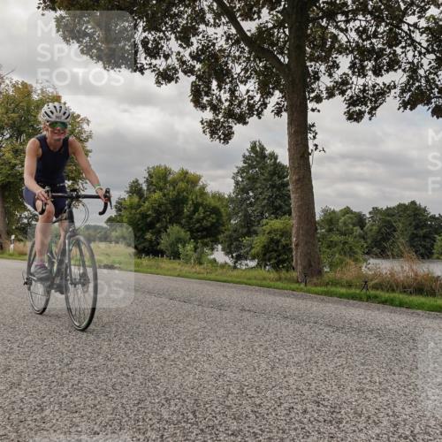 30.08.2026 - Elbe Triathlon Hamburg Michael Burmester http://msf.ph/oto/10050019 30.08.2026 09:56:58 Radfahren 604, 612, 741, 901, 962 meine-sportfotos.de