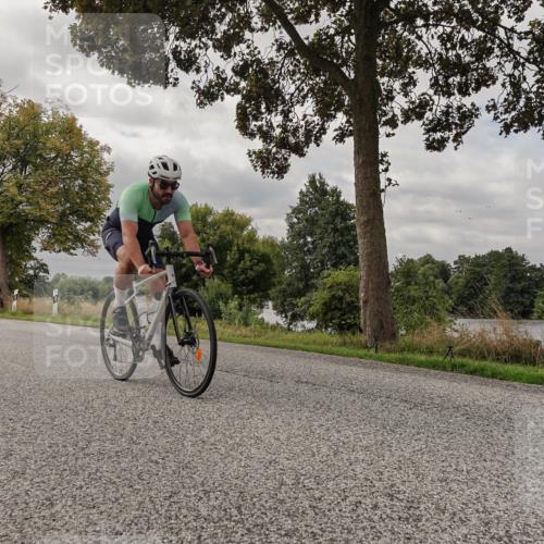 30.08.2026 - Elbe Triathlon Hamburg Michael Burmester http://msf.ph/oto/10050030 30.08.2026 09:57:06 Radfahren 480, 612, 613, 689, 720, 726, 741, 932 meine-sportfotos.de