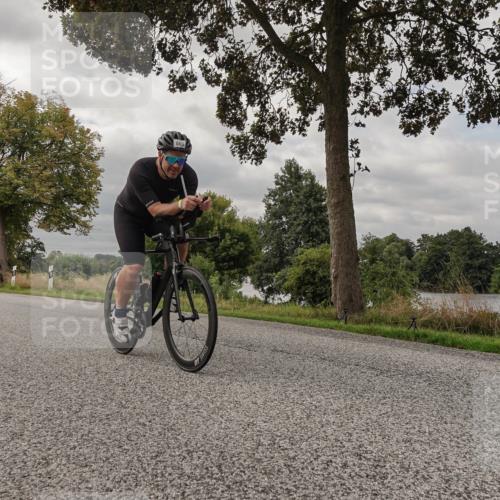 30.08.2026 - Elbe Triathlon Hamburg Michael Burmester http://msf.ph/oto/10050055 30.08.2026 09:57:20 Radfahren 261, 641, 665, 678, 698, 747, 810, 887, 1896 meine-sportfotos.de