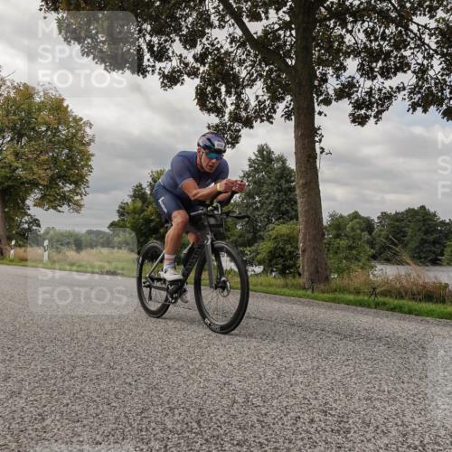 30.08.2026 - Elbe Triathlon Hamburg Michael Burmester http://msf.ph/oto/10050081 30.08.2026 09:57:29 Radfahren 413, 658, 768, 1896 meine-sportfotos.de