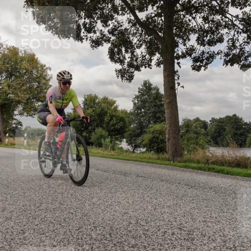 30.08.2026 - Elbe Triathlon Hamburg Michael Burmester http://msf.ph/oto/10050132 30.08.2026 09:58:09 Radfahren 403, 423, 429, 590, 785, 897, 944 meine-sportfotos.de