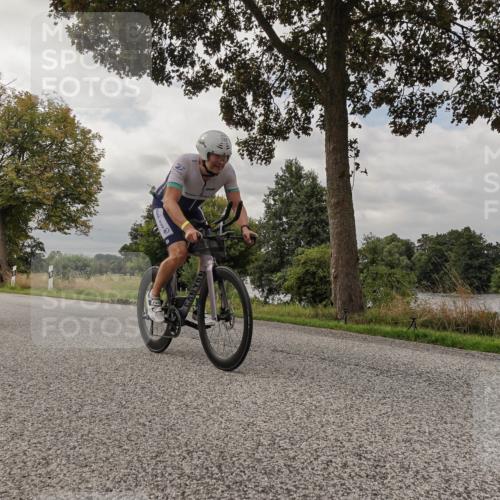 30.08.2026 - Elbe Triathlon Hamburg Michael Burmester http://msf.ph/oto/10050169 30.08.2026 09:58:26 Radfahren 481, 506, 603, 607, 701, 722, 728, 881, 886, 891 meine-sportfotos.de