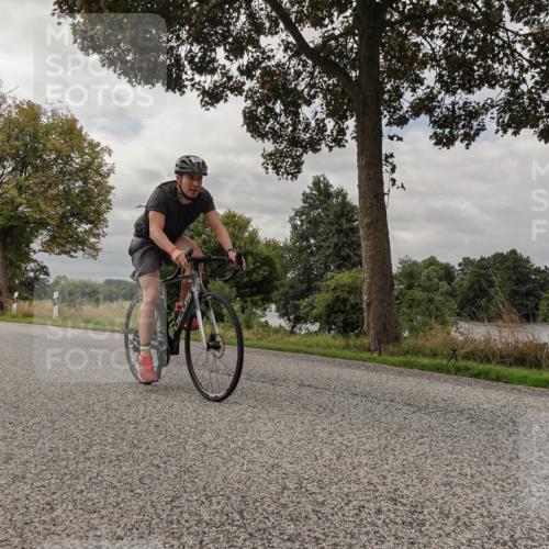 30.08.2026 - Elbe Triathlon Hamburg Michael Burmester http://msf.ph/oto/10050180 30.08.2026 09:58:32 Radfahren 417, 503, 506, 508, 607, 656, 779, 881 meine-sportfotos.de
