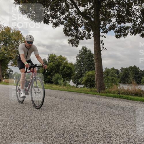 30.08.2026 - Elbe Triathlon Hamburg Michael Burmester http://msf.ph/oto/10050198 30.08.2026 09:58:39 Radfahren 417, 464, 503, 513, 526, 656, 746, 779, 950 meine-sportfotos.de