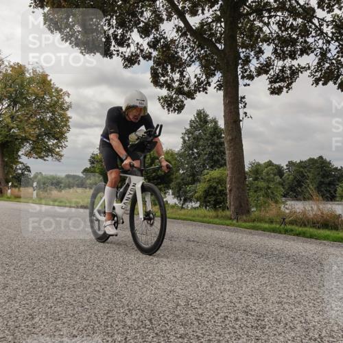30.08.2026 - Elbe Triathlon Hamburg Michael Burmester http://msf.ph/oto/10050229 30.08.2026 09:59:01 Radfahren 299, 409, 580, 605, 664, 691, 718 meine-sportfotos.de
