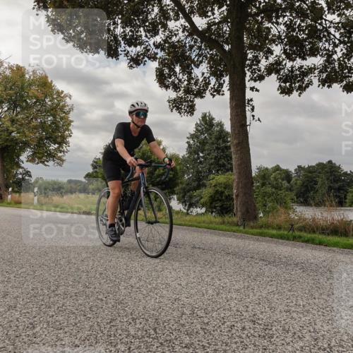 30.08.2026 - Elbe Triathlon Hamburg Michael Burmester http://msf.ph/oto/10050272 30.08.2026 09:59:17 Radfahren 452, 472, 750, 934 meine-sportfotos.de