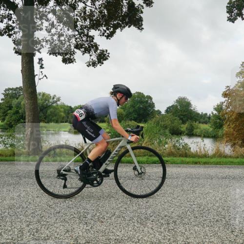 30.08.2026 - Elbe Triathlon Hamburg Michael Burmester http://msf.ph/oto/10050292 30.08.2026 09:43:07 Radfahren 201, 366, 569, 590, 881 meine-sportfotos.de